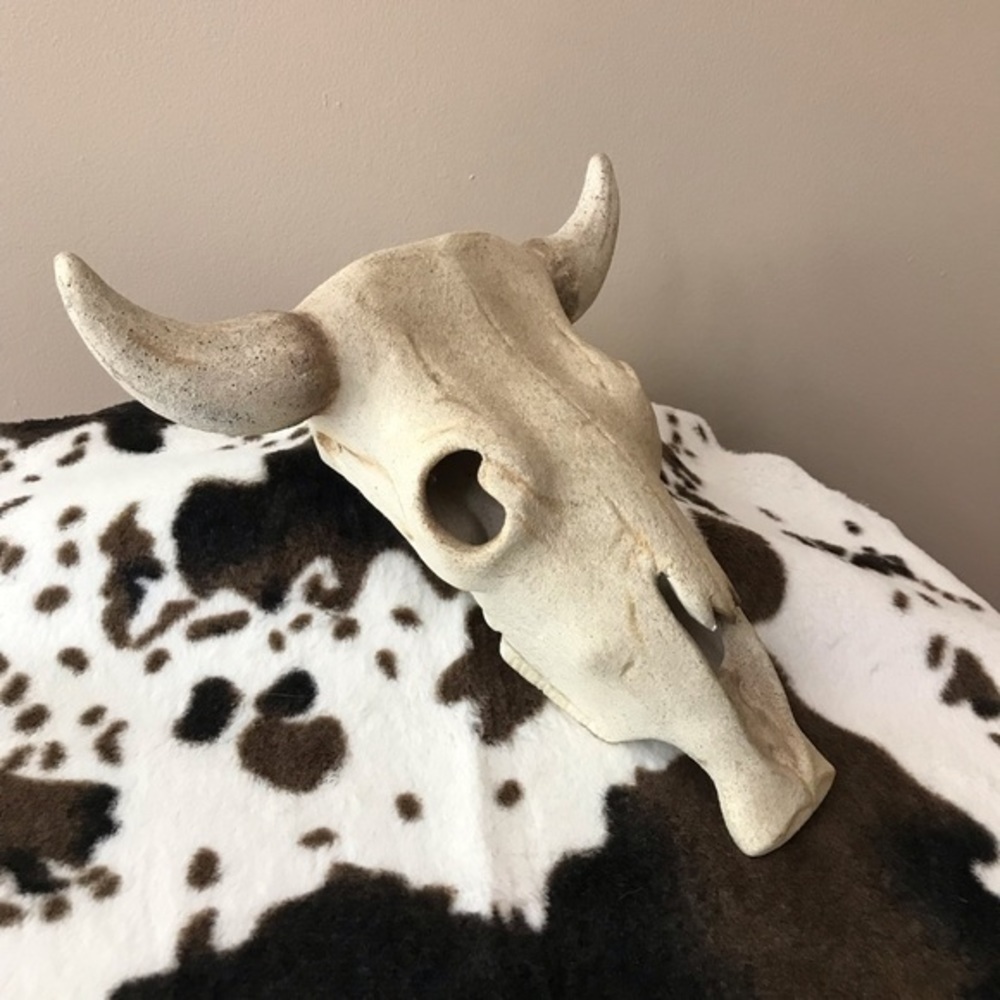 Vintage Stone Replica of a Steer Head Skull EUC